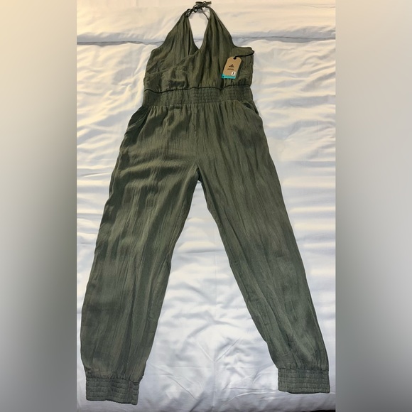 Prana Pants - 🙆🏼‍♀️Host Pick🙆🏼‍♀️ Prana Fernie Halter Jumpsuit